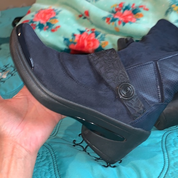 Blue navy suede boots - Picture 5 of 12